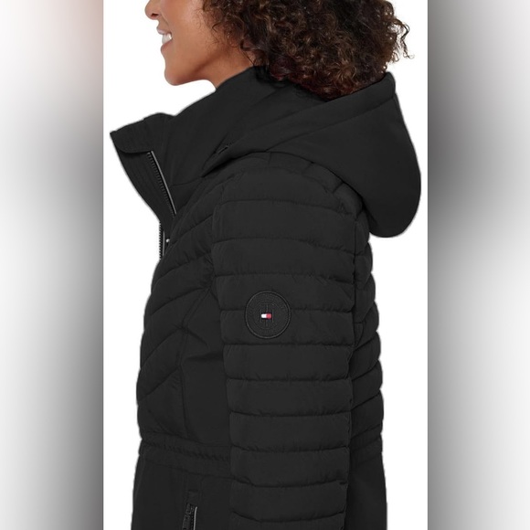 Tommy Hilfiger Puffer Jacket Black Size Medium - Picture 2 of 8